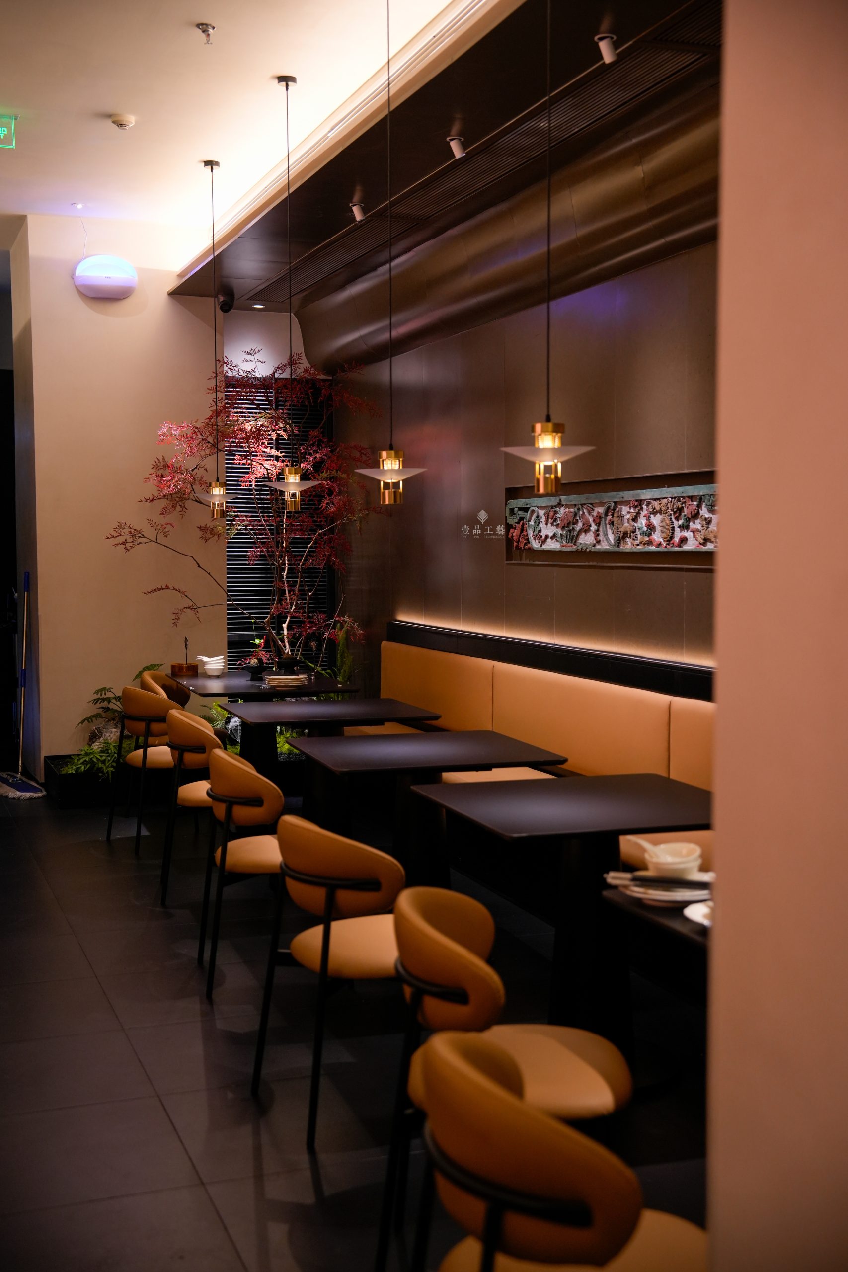 wholesale restaurant furniture - RESTORIUMSPACE restaurant furniture