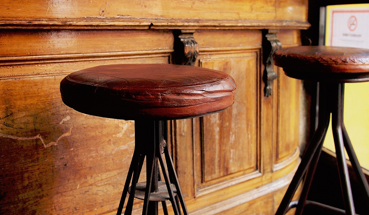 backless bar stools - RESTORIUMSPACE restaurant furniture