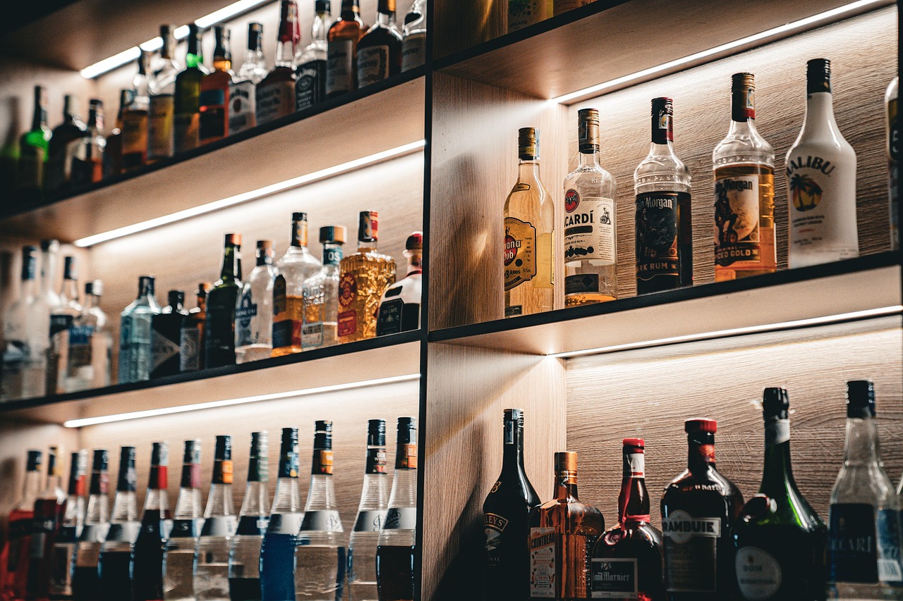 commercial bar furniture - RESTORIUMSPACE restaurant furniture